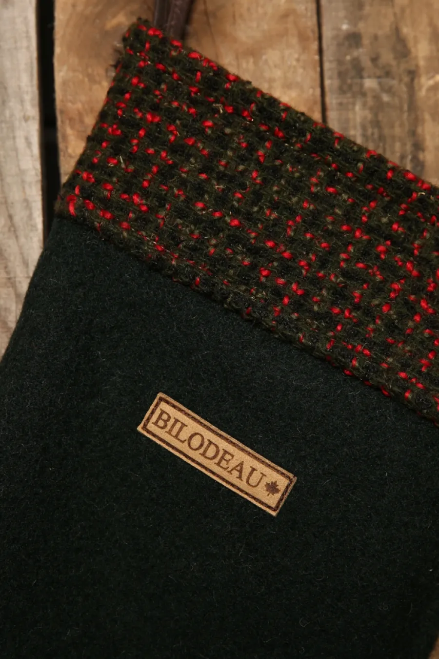 Darkgreen Detail WEB