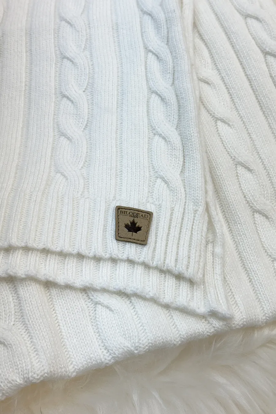 Foulard blanc detailles 1