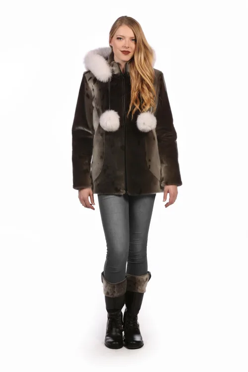 BILODEAU WOMEN FUR COAT NATURAL SEAL AND FOX FUR | Women winter coats - Fur coats | BILODEAU Canada