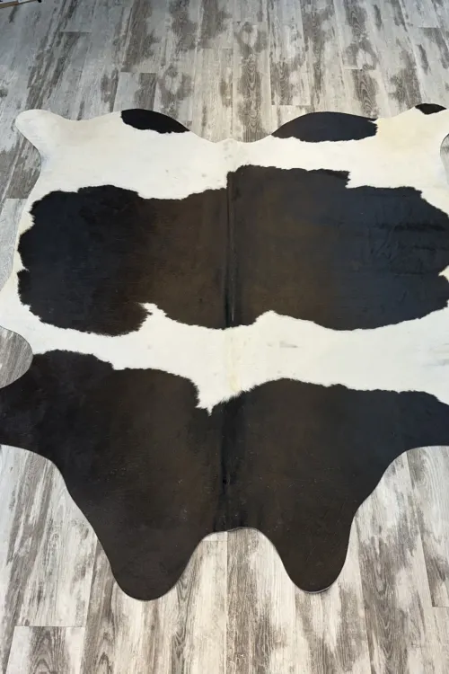 Peau de Vache noire et blanche - Grand | Accessoires de décorations | BILODEAU Canada
