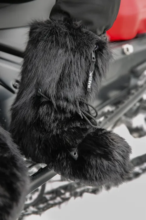 Black Beaver fur boots - Front zipper - Standard Nakiuk | Women/Men | BILODEAU Canada