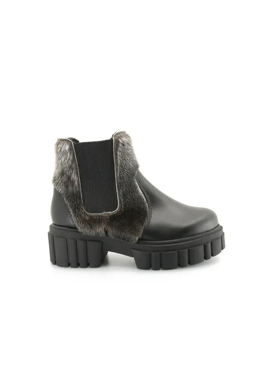 Bottes urbaines en fourrure de Loup Marin naturel - Maëli | Bottes d'hiver - Bottes urbaines | BILODEAU Canada