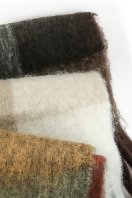 Acrylic scarf | Accessories | BILODEAU Canada